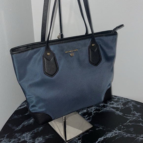 MICHAEL KORS Eva Top Zip Tote Nylon Bag Navy Gold Hardware AUTHENTIC - Picture 9 of 15